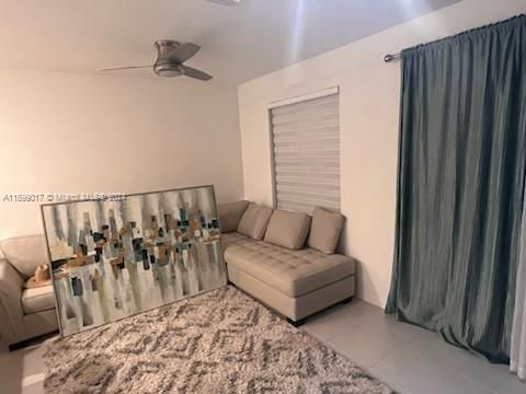 Active With Contract: $2,500 (3 beds, 2 baths, 1368 Square Feet)