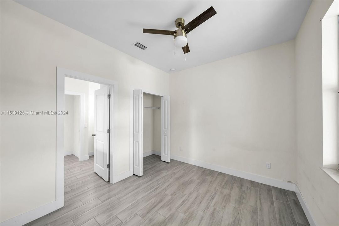 For Sale: $390,000 (3 beds, 2 baths, 1615 Square Feet)