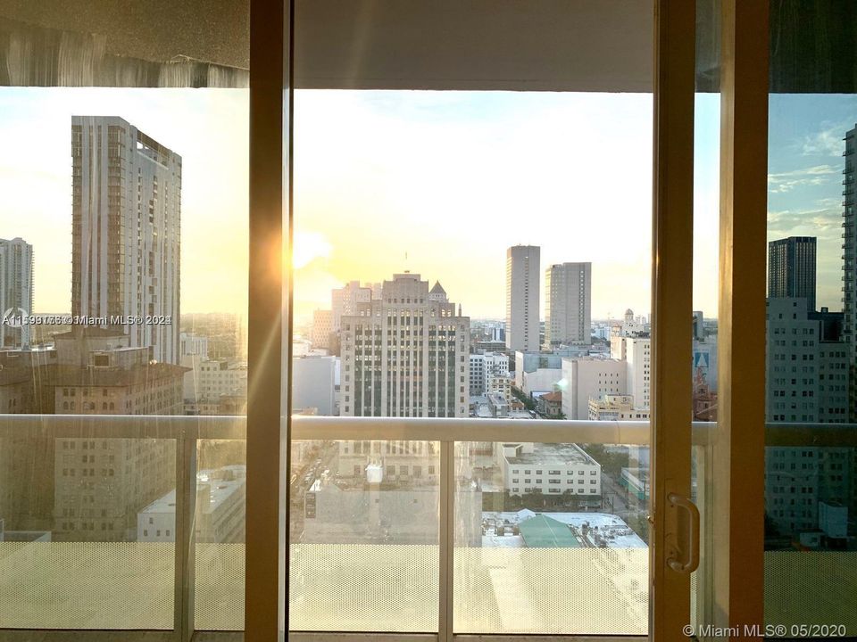 Недавно арендовано: $2,350 (0 спален, 1 ванн, 567 Квадратных фут)