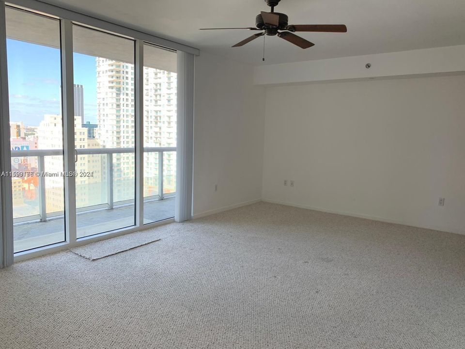 Недавно арендовано: $2,350 (0 спален, 1 ванн, 567 Квадратных фут)