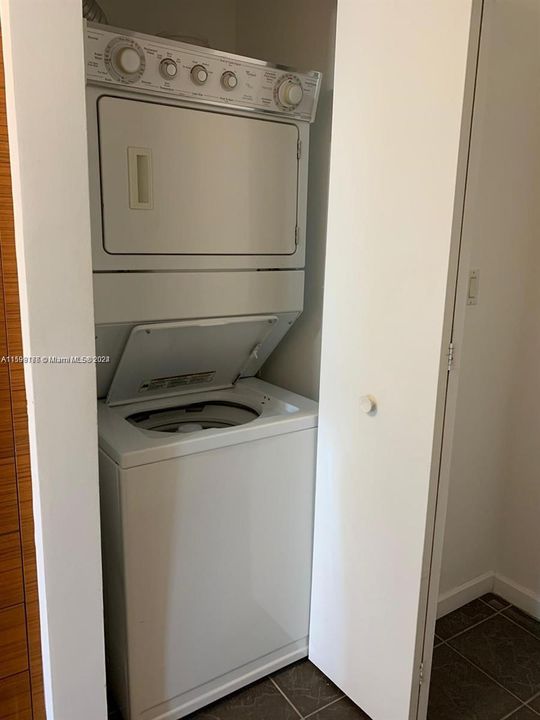 Недавно арендовано: $2,350 (0 спален, 1 ванн, 567 Квадратных фут)