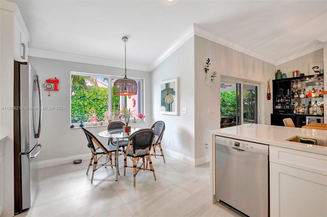 Active With Contract: $895,000 (4 beds, 2 baths, 2120 Square Feet)