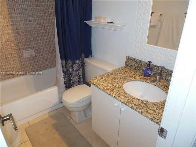 Recently Rented: $2,200 (1 beds, 1 baths, 898 Square Feet)