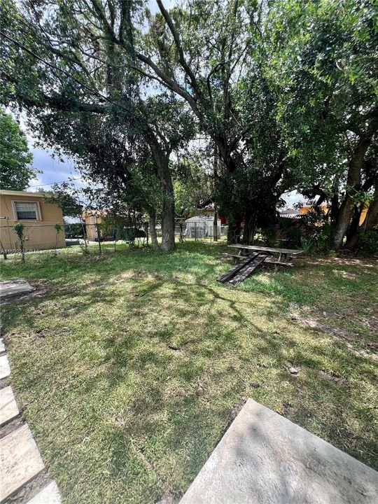 En Venta: $449,900 (3 camas, 2 baños, 816 Pies cuadrados)