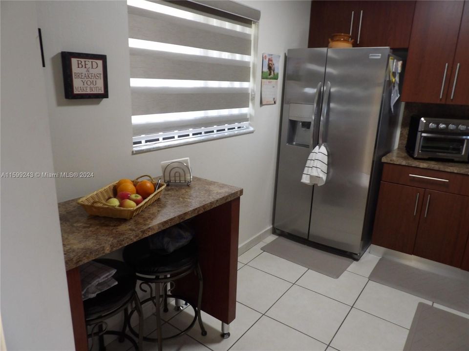 Activo con contrato: $279,999 (2 camas, 2 baños, 1030 Pies cuadrados)