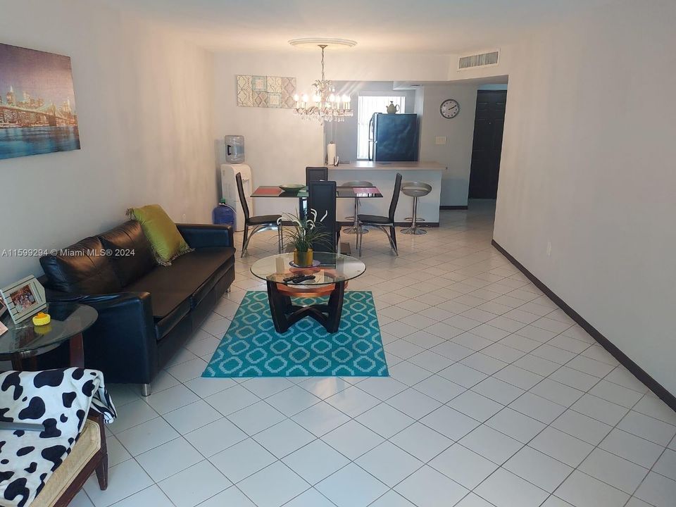 En Venta: $159,000 (1 camas, 1 baños, 898 Pies cuadrados)