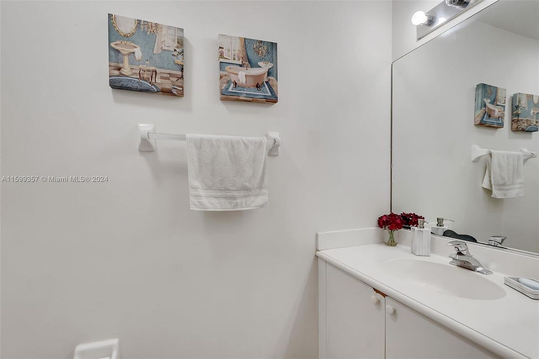 Active With Contract: $789,000 (4 beds, 2 baths, 2947 Square Feet)