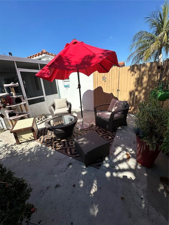 Recently Sold: $568,900 (3 beds, 1 baths, 1036 Square Feet)