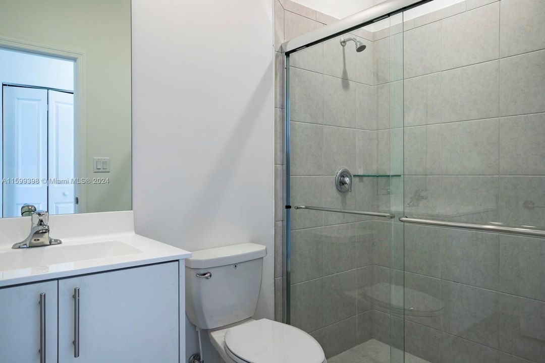 最近租的: $4,500 (4 贝兹, 3 浴室, 3139 平方英尺)