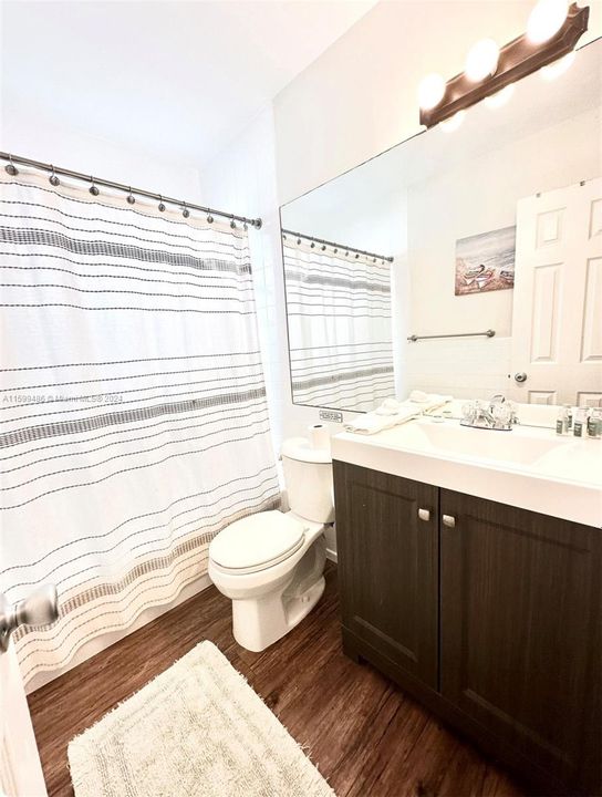 最近租的: $3,800 (3 贝兹, 2 浴室, 0 平方英尺)