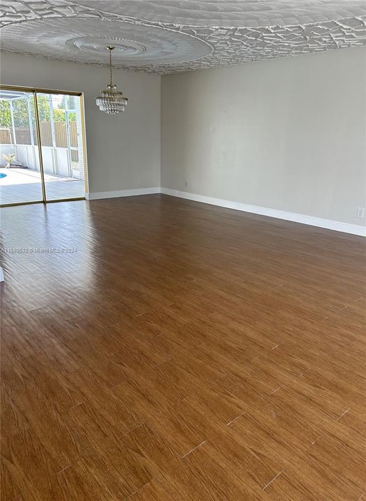 Recently Rented: $4,000 (3 beds, 2 baths, 2134 Square Feet)