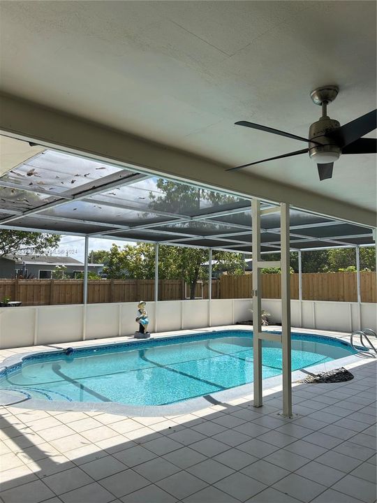 Recently Rented: $4,000 (3 beds, 2 baths, 2134 Square Feet)