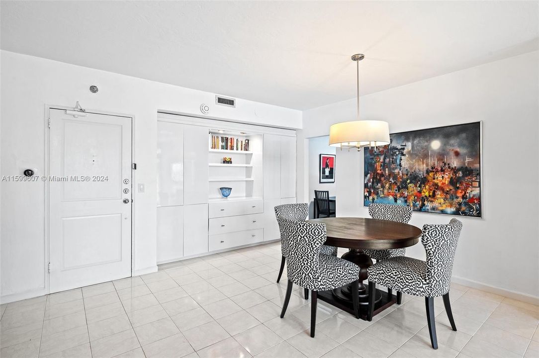 For Sale: $775,000 (2 beds, 2 baths, 1514 Square Feet)