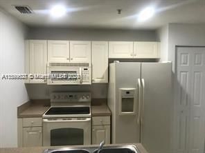 Active With Contract: $189,000 (2 beds, 2 baths, 855 Square Feet)