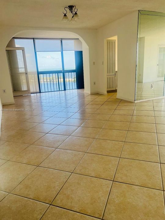 Недавно арендовано: $4,200 (2 спален, 2 ванн, 1760 Квадратных фут)