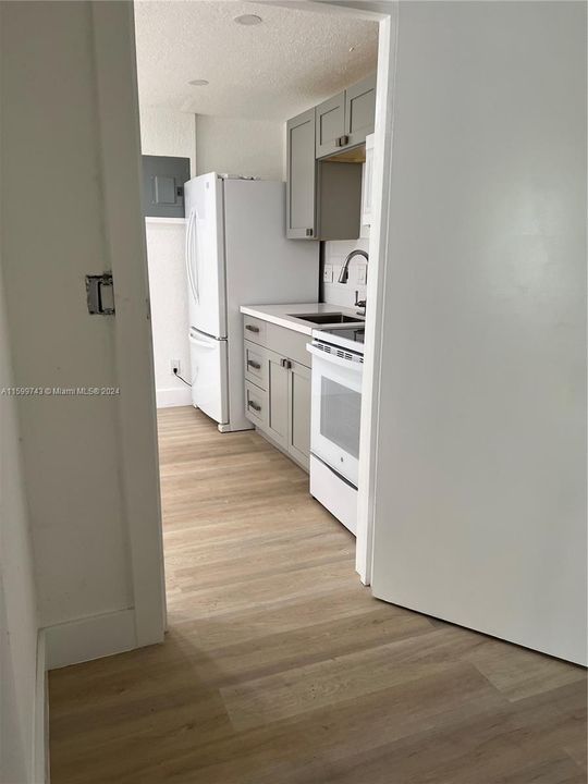 Recently Rented: $2,000 (2 beds, 1 baths, 551 Square Feet)