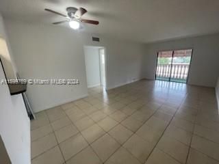 Active With Contract: $2,050 (2 beds, 2 baths, 870 Square Feet)
