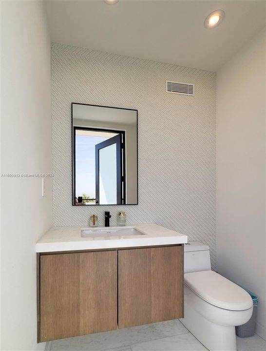 Roof Top Powder Room