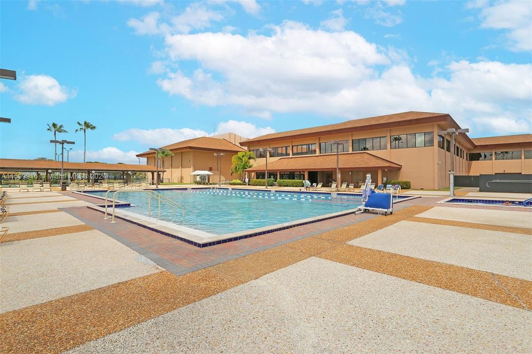 Clubhouse Heated Pool for you and your Guest