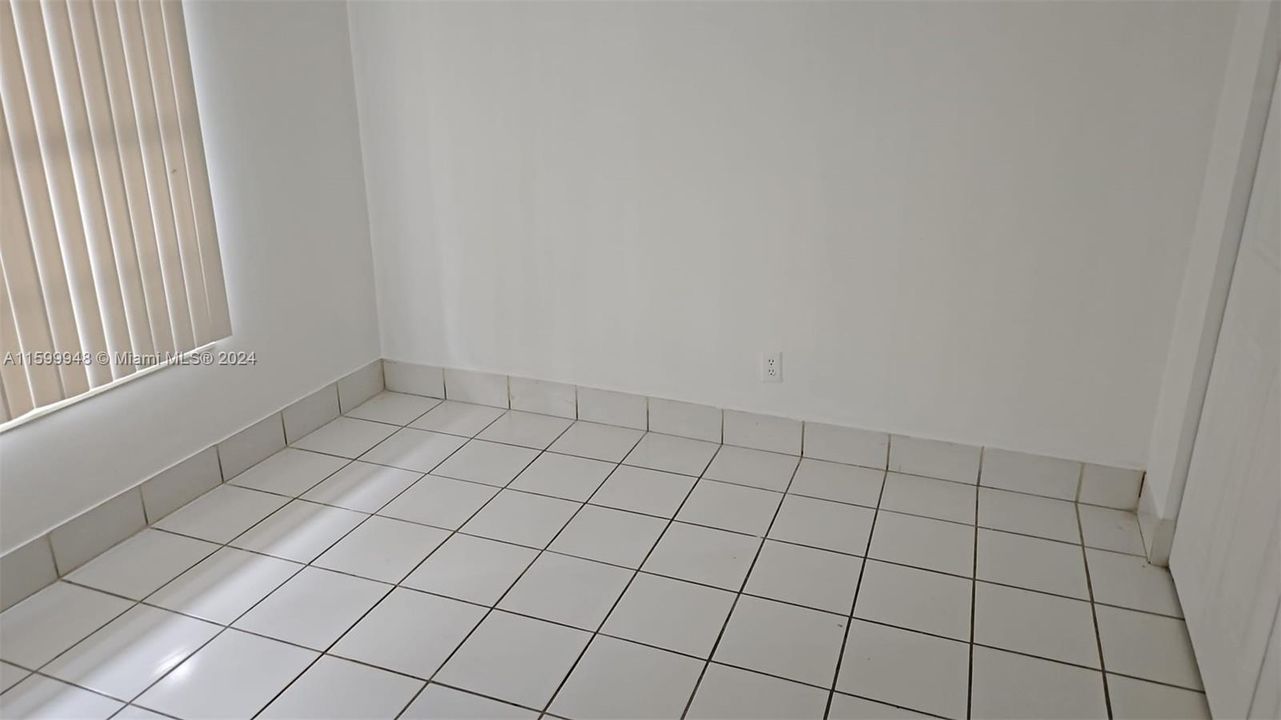 Недавно арендовано: $2,100 (2 спален, 2 ванн, 942 Квадратных фут)