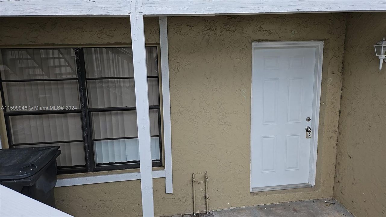 Недавно арендовано: $2,100 (2 спален, 2 ванн, 942 Квадратных фут)