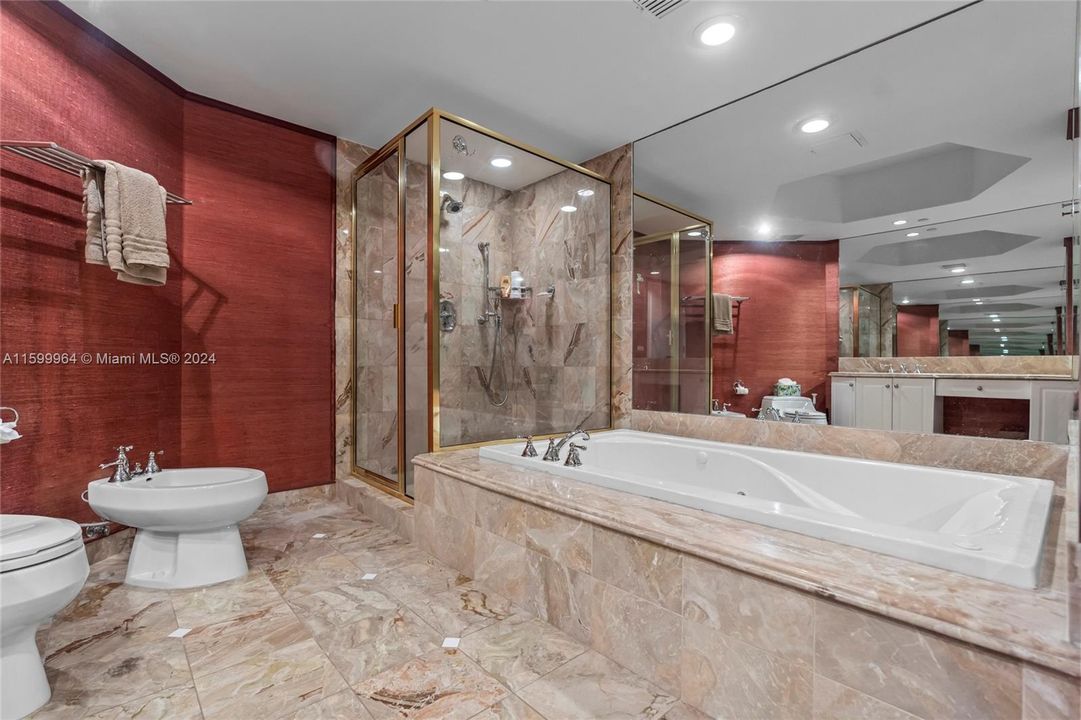 待售: $1,999,000 (3 贝兹, 3 浴室, 1750 平方英尺)