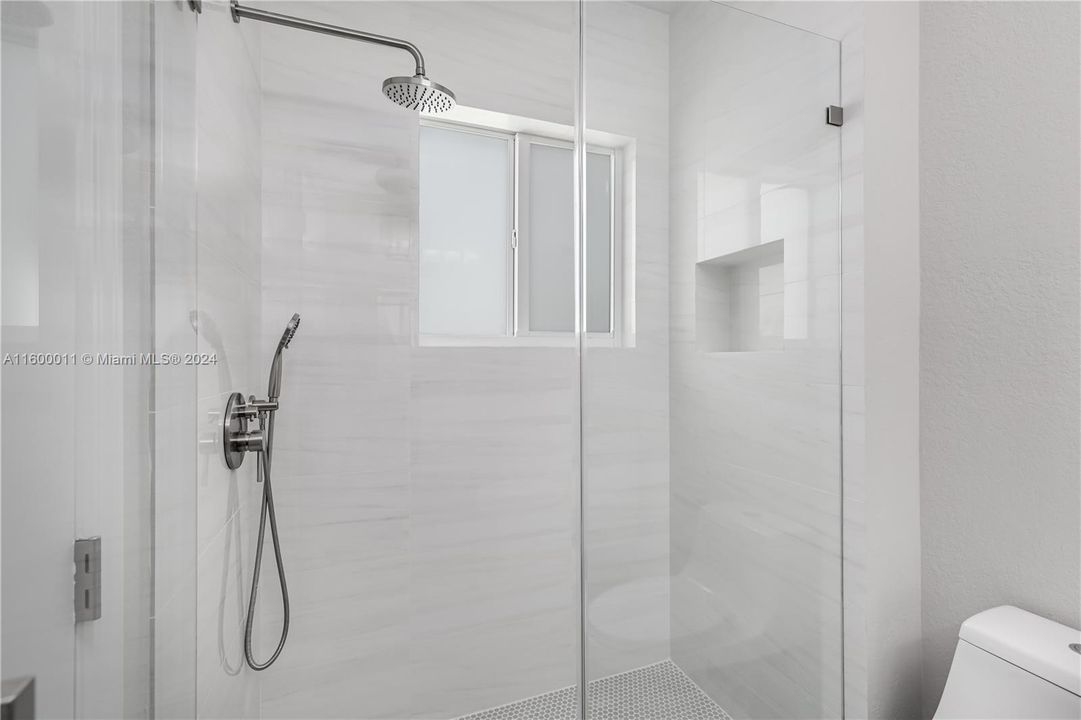 Shower Master Bathroom