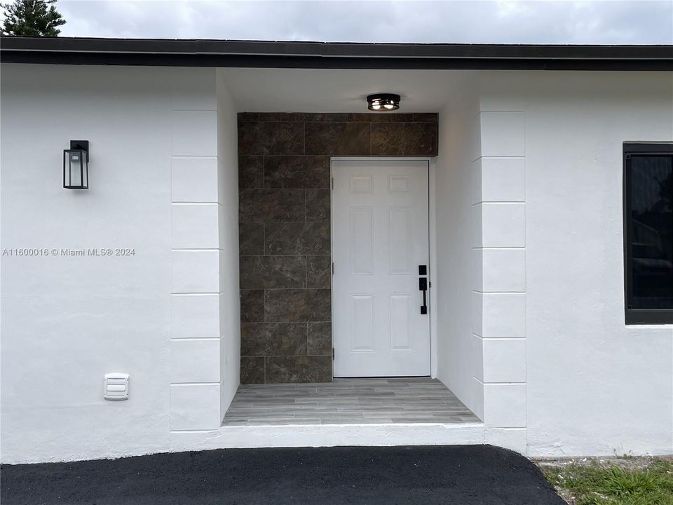 Recently Sold: $525,000 (3 beds, 2 baths, 1542 Square Feet)