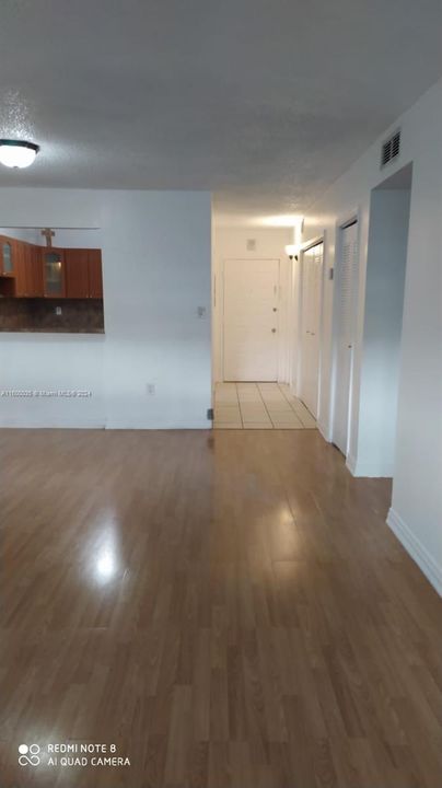 Recently Rented: $2,150 (2 beds, 1 baths, 1035 Square Feet)