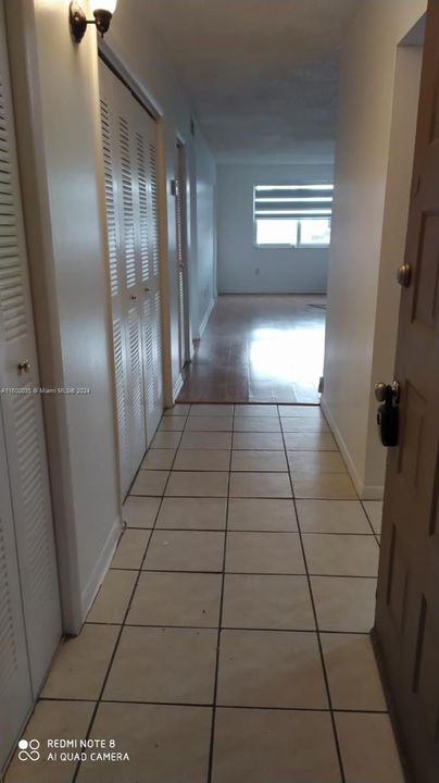 Active With Contract: $2,150 (2 beds, 1 baths, 1035 Square Feet)