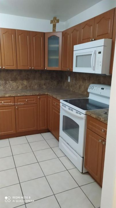 Recently Rented: $2,150 (2 beds, 1 baths, 1035 Square Feet)