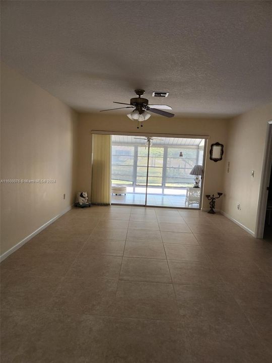 For Sale: $217,500 (2 beds, 2 baths, 1336 Square Feet)