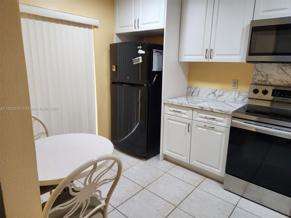 For Sale: $217,500 (2 beds, 2 baths, 1336 Square Feet)