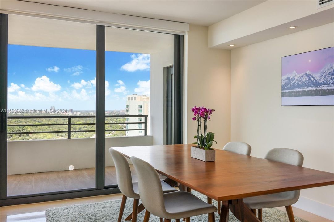 Recently Sold: $1,150,000 (2 beds, 2 baths, 1460 Square Feet)