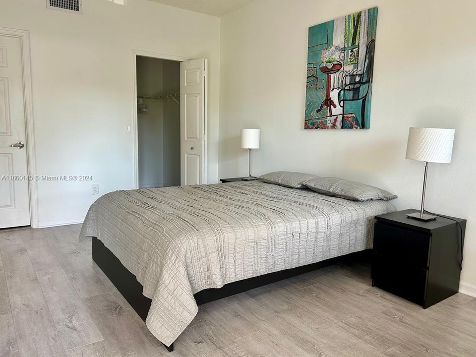 Recently Rented: $3,200 (2 beds, 2 baths, 1191 Square Feet)