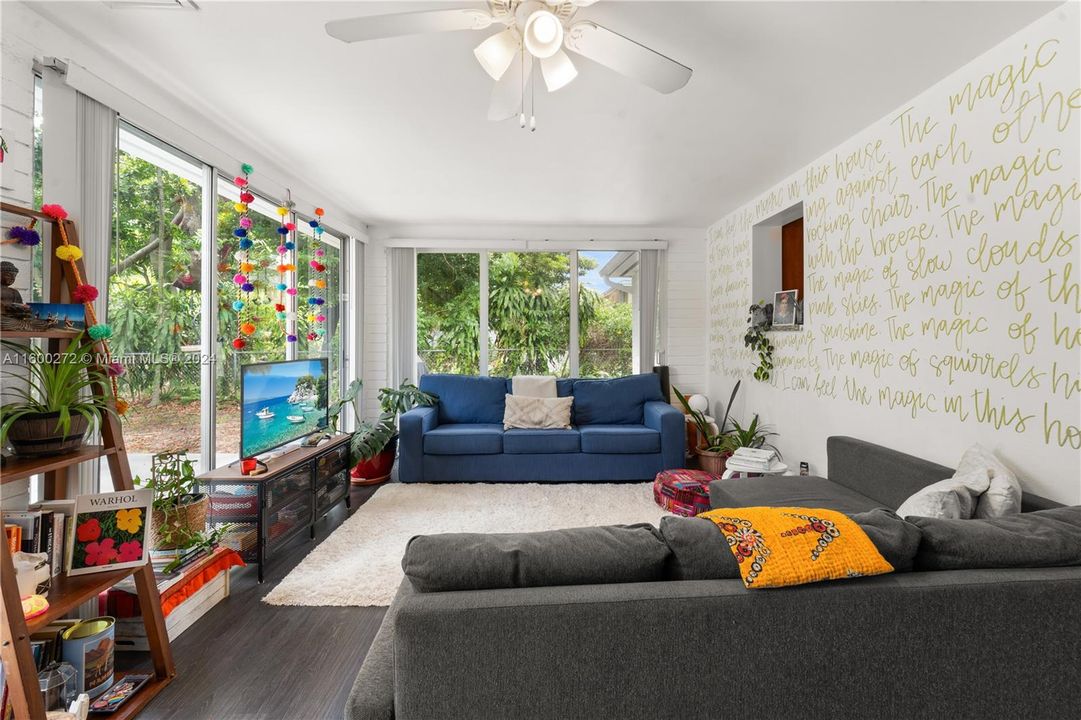 Recently Sold: $684,000 (3 beds, 2 baths, 1864 Square Feet)