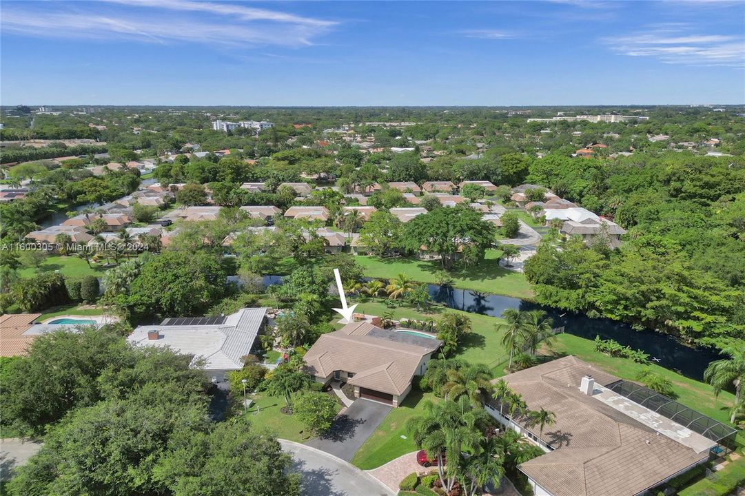 For Sale: $699,000 (3 beds, 2 baths, 1754 Square Feet)