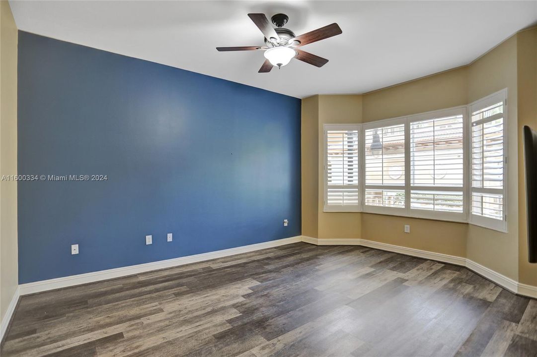 For Rent: $4,098 (3 beds, 2 baths, 1752 Square Feet)