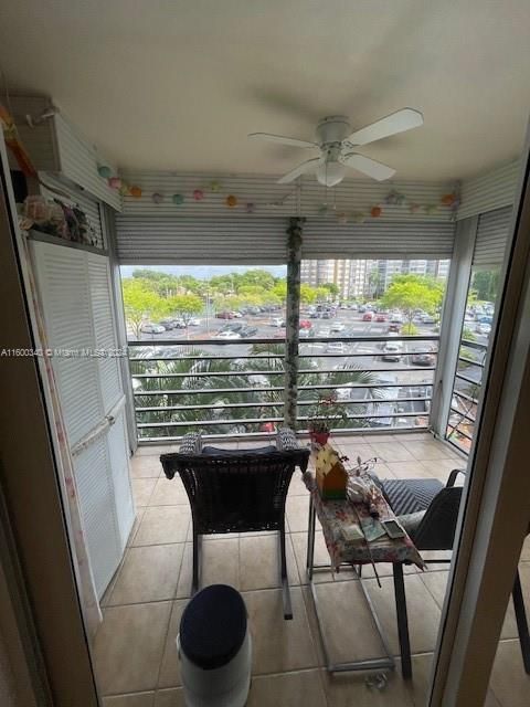 Recently Sold: $150,000 (1 beds, 1 baths, 740 Square Feet)