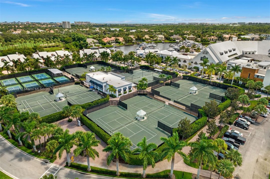 Tennis & Pickelball Courts