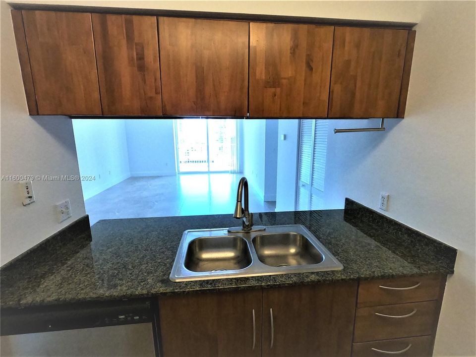 For Rent: $5,000 (3 beds, 2 baths, 1232 Square Feet)