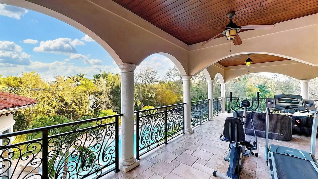 For Sale: $6,890,000 (7 beds, 8 baths, 9912 Square Feet)