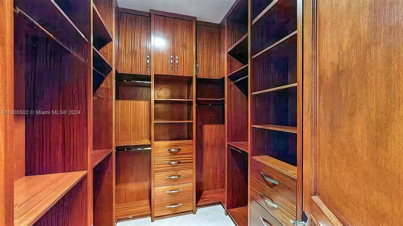 En Venta: $6,890,000 (7 camas, 8 baños, 9912 Pies cuadrados)