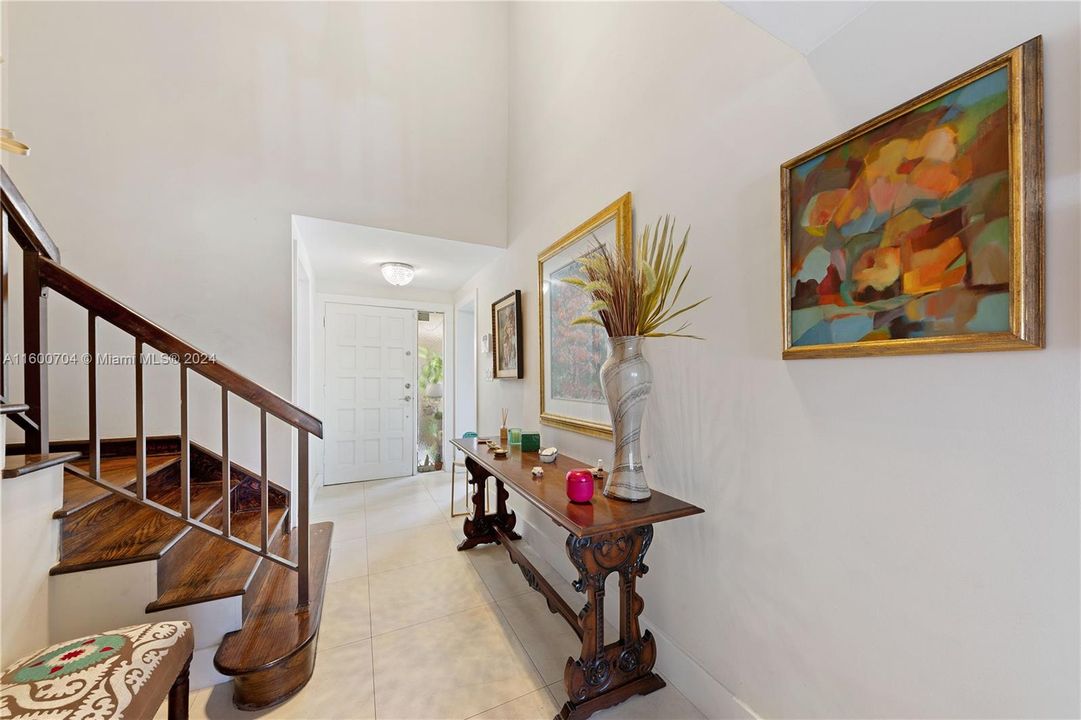 Active With Contract: $640,000 (3 beds, 2 baths, 2470 Square Feet)