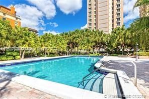 For Sale: $549,500 (2 beds, 2 baths, 1266 Square Feet)