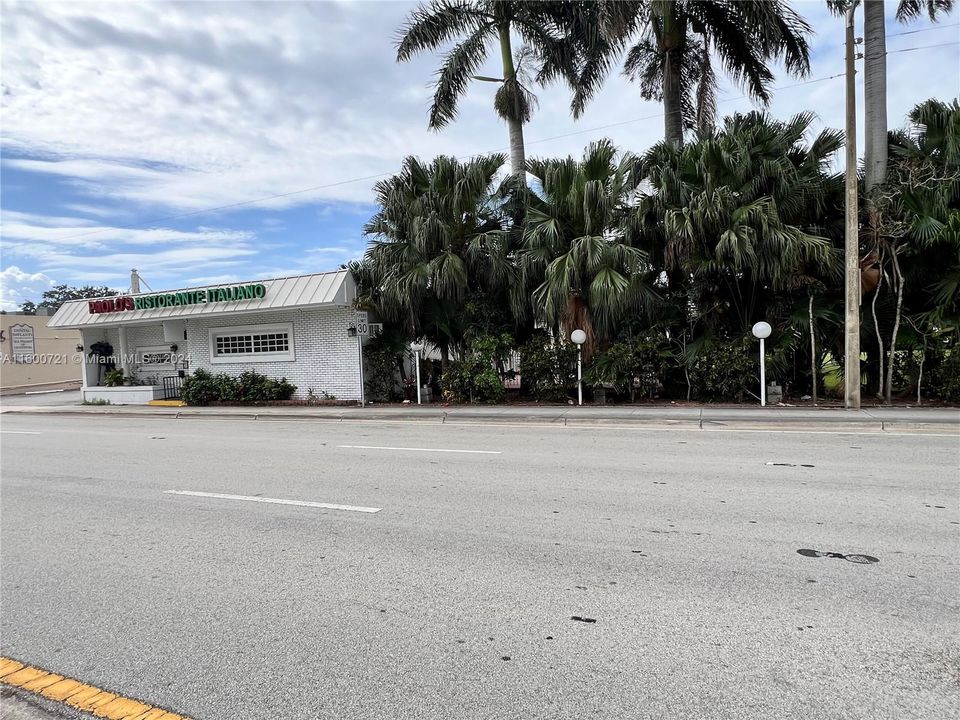 Frontage along Dania Beach Blvd