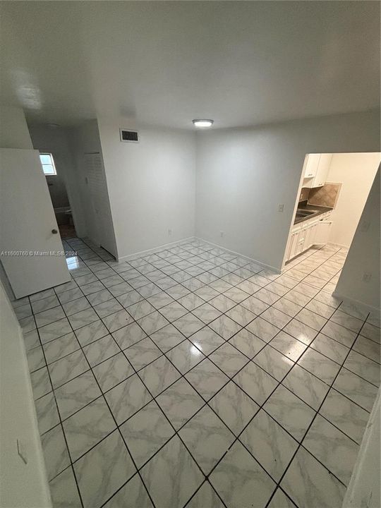 Recently Rented: $1,850 (2 beds, 1 baths, 20203 Square Feet)