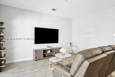 Active With Contract: $3,600 (3 beds, 2 baths, 1692 Square Feet)