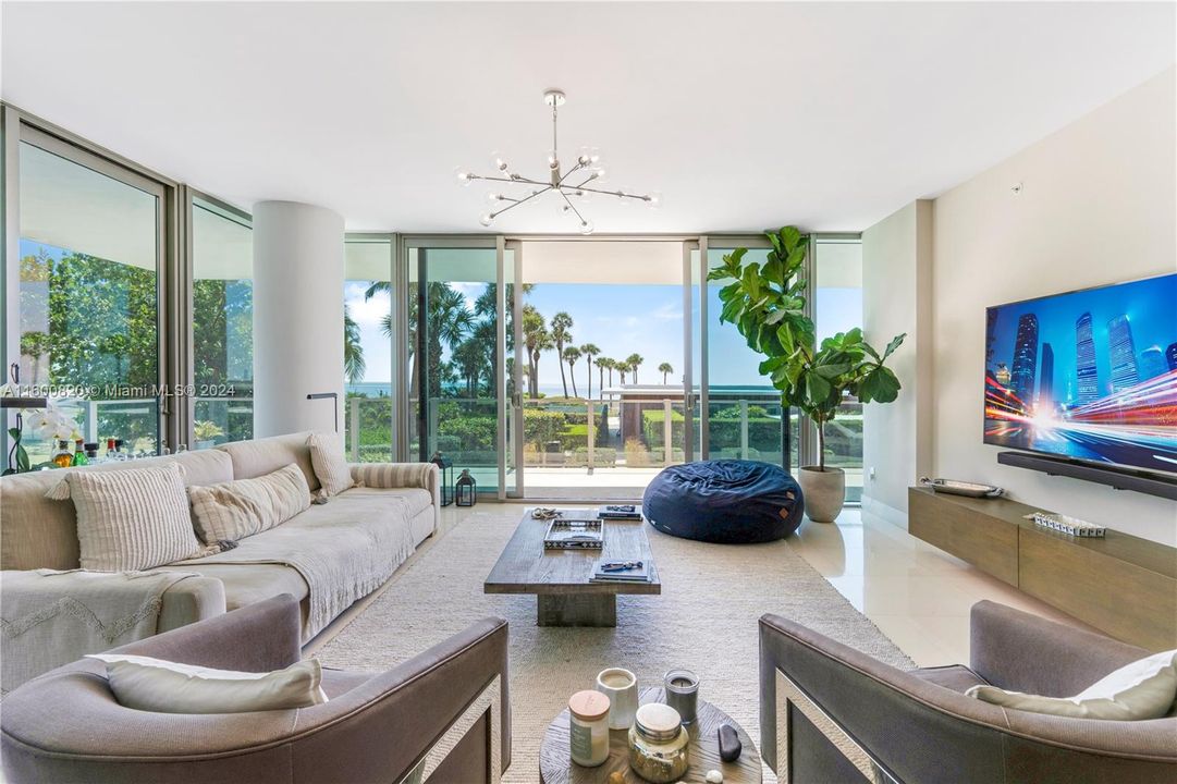 For Sale: $5,850,000 (3 beds, 4 baths, 2357 Square Feet)