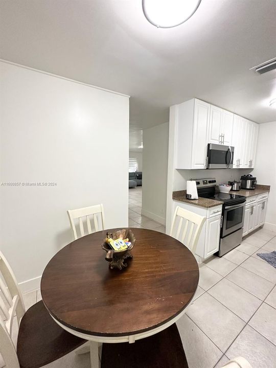 Active With Contract: $2,500 (3 beds, 2 baths, 2102 Square Feet)
